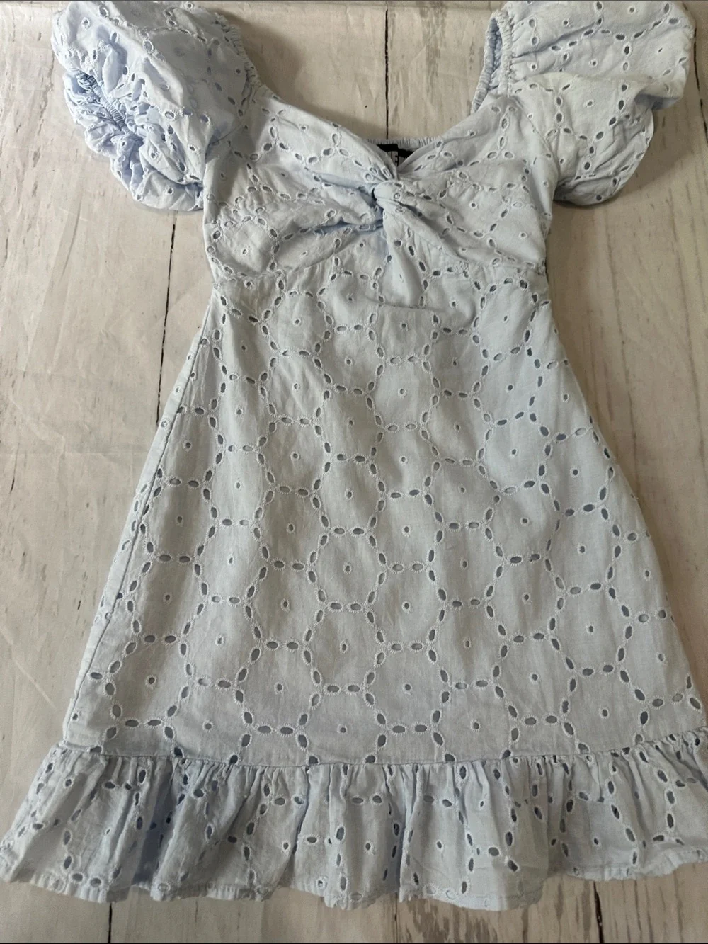 Katie J NYC Phoebe pale Blue Eyelet Puff Sleeve Dress fits like a 6 Small tween